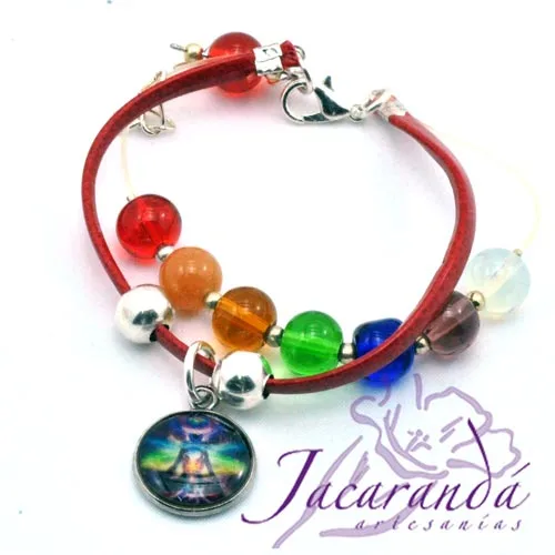 Pulsera de piel plana Rojo 7 Chakras con medalla de meditación 1 Pulsera de piel plana Rojo 7 Chakras con medalla de meditación