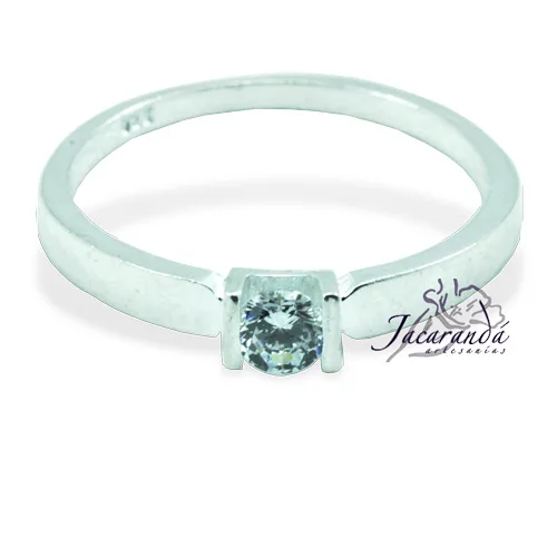 Anillo de plata 925 con circón color cristal de roca