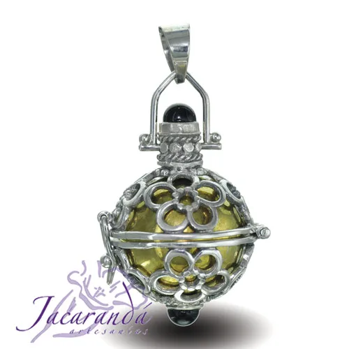 Llamador de ángeles calado flor grande con piedra en ambos extremos 18 mm