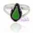 Anillo de alpaca enchapado en plata diseño Filigrana Lagrima color verde